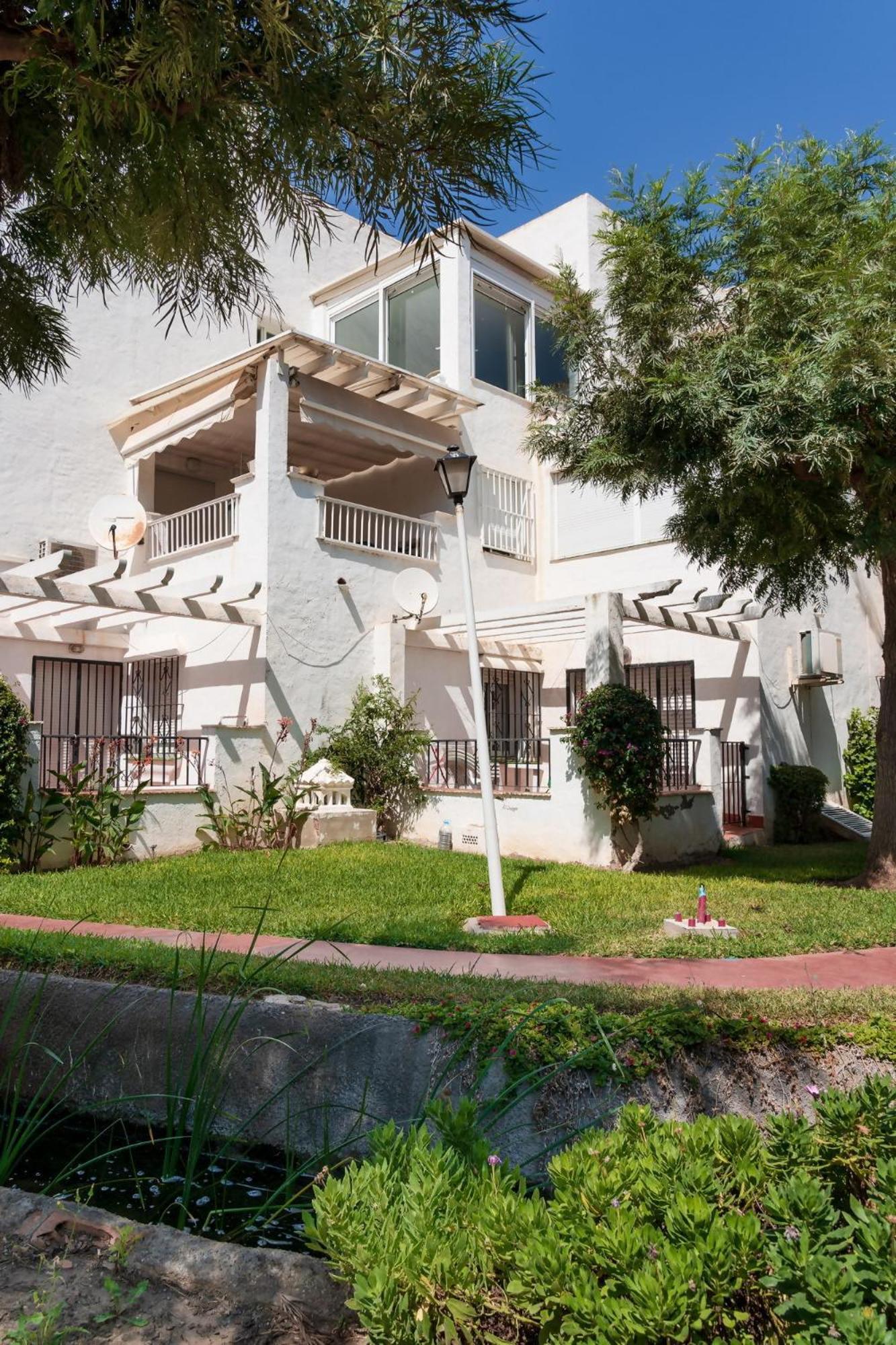 Moderno Playa Laguna Appartement *